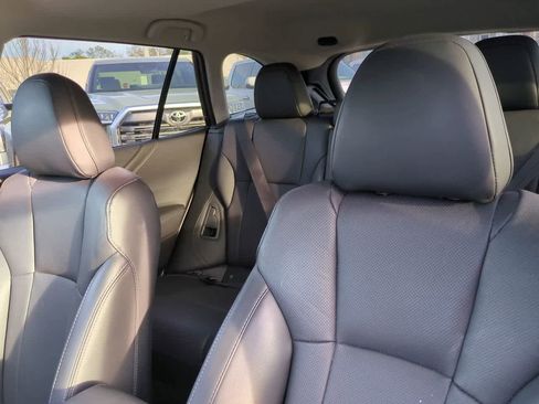 Used 2025 Subaru Outback Limited w/ Popular Package #2 image 8