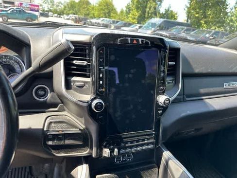 Used 2022 RAM 2500 Big Horn w/ Level C Equiment Group AWD/4WD image 7