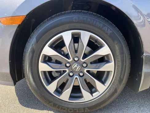 Used 2023 Honda Odyssey EX-L image 10