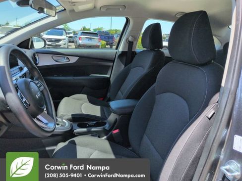 Used 2024 Kia Forte LXS w/ LXS Technology Package FWD image 24