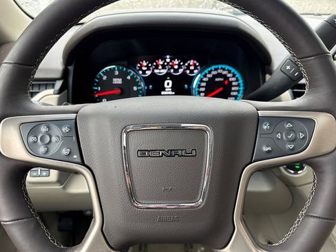 Used 2017 GMC Yukon Denali w/ Open Road Package image 28