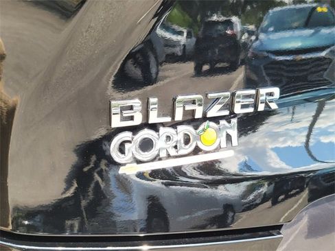 Used 2025 Chevrolet Blazer Premier w/ Driver Confidence II Package image 17