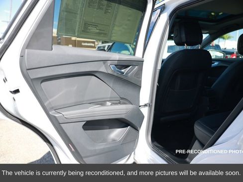 Used 2024 Audi Q4 e-tron Premium Plus w/ Premium Plus image 37