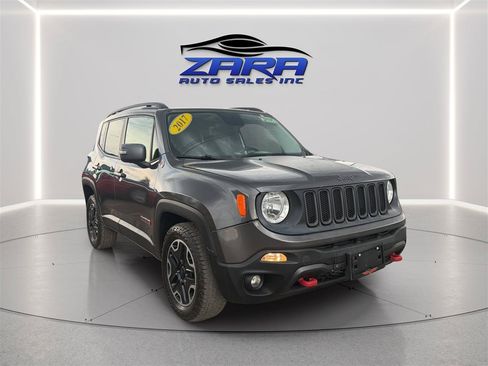 Used 2017 Jeep Renegade Trailhawk AWD/4WD image 9