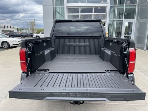 New 2026 Toyota Tacoma SR5 AWD/4WD image 32