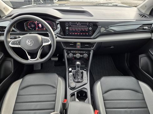 Used 2022 Volkswagen Taos SEL image 21