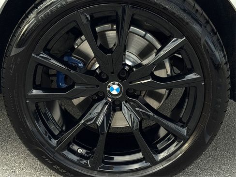 Used 2023 BMW X7 xDrive40i w/ M Sport Package image 13