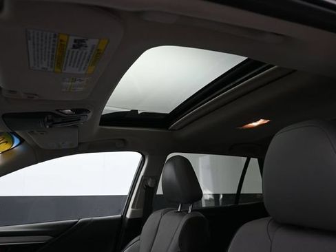Used 2022 Subaru Outback Limited AWD/4WD image 42