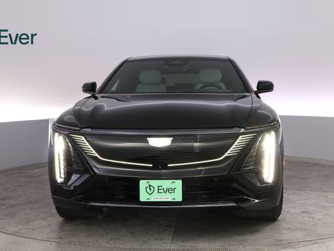 Used 2024 Cadillac Lyriq Sport RWD image 12