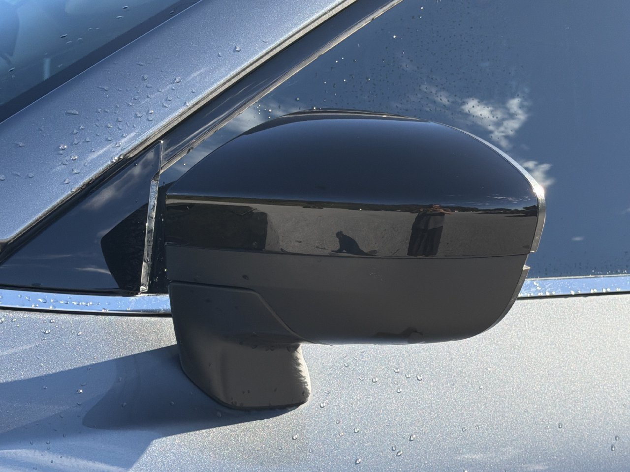 Certified 2025 Nissan Pathfinder S FWD image 30