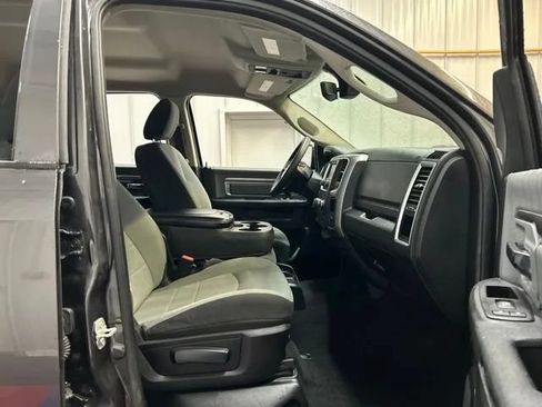 Used 2023 RAM 1500 Classic SLT w/ Protection Group AWD/4WD image 18