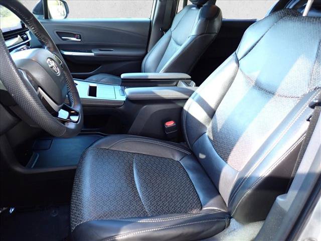 Used 2023 Toyota Sienna XSE AWD/4WD image 14