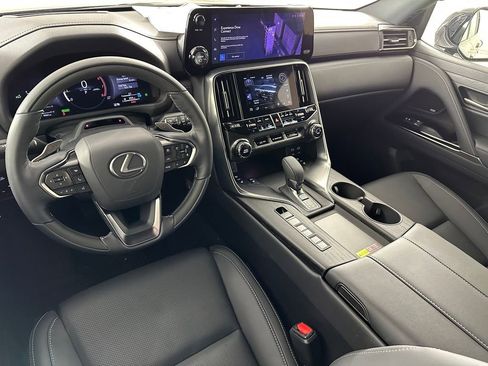 New 2026 Lexus LX 700h Luxury image 37