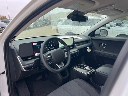 New 2026 Hyundai Ioniq 5 SE image 20