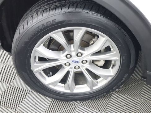 Used 2023 Ford Explorer Limited image 50