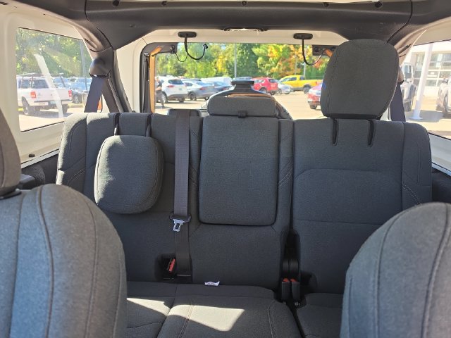 Used 2024 Jeep Wrangler Unlimited w/ Convenience Group AWD/4WD image 17