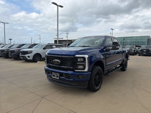 New 2026 Ford F250 Lariat w/ Black Appearance Package AWD/4WD image 1