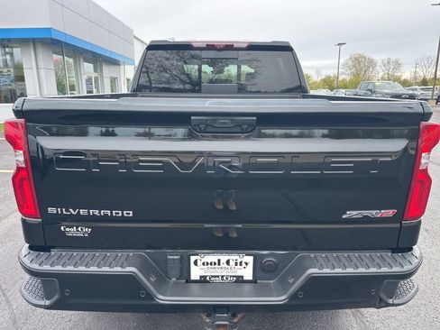 Used 2023 Chevrolet Silverado 1500 ZR2 w/ Technology Package AWD/4WD image 8