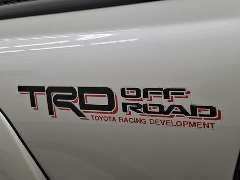 Used 2012 Toyota Tacoma 4x4 Double Cab w/ TRD Off-Road Pkg image 26