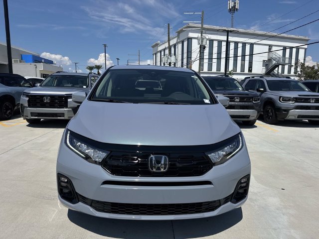 New 2027 Honda Odyssey Elite image 2