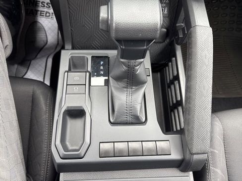 Used 2025 Toyota Tacoma SR image 19