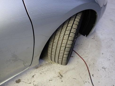 Used 2015 Toyota Camry XSE image 40