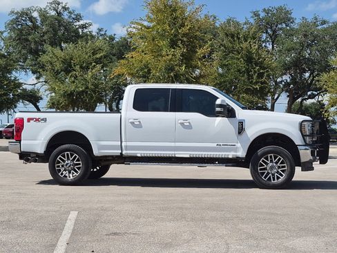 Used 2019 Ford F250 Lariat w/ Lariat Value Package AWD/4WD image 6