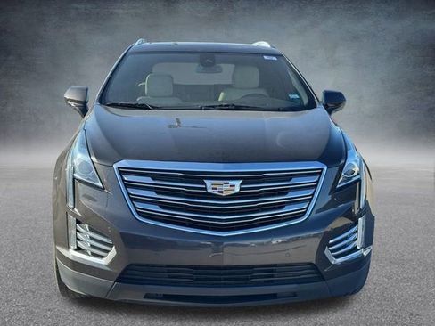 Used 2018 Cadillac XT5 Luxury w/ Driver Awareness Package image 10