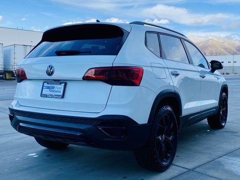 Used 2023 Volkswagen Taos SE image 5
