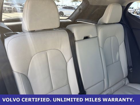 Certified 2023 Volvo XC40 B4 Plus image 33