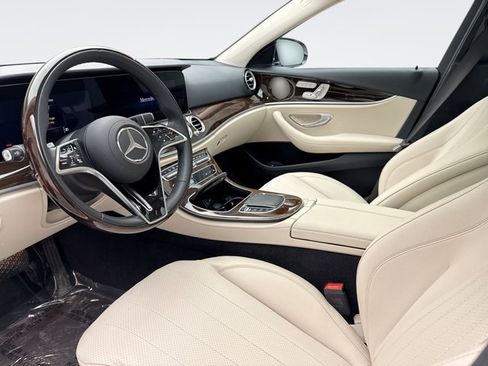 Used 2022 Mercedes-Benz E 350 4MATIC Sedan image 10