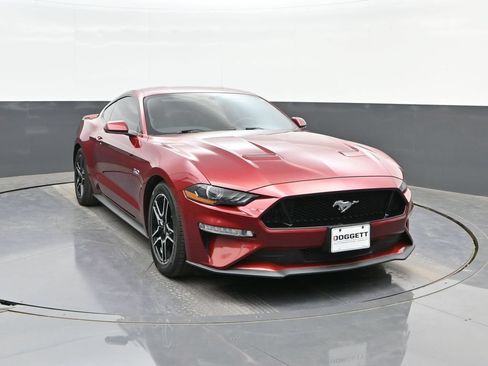 Used 2018 Ford Mustang GT Premium RWD image 19