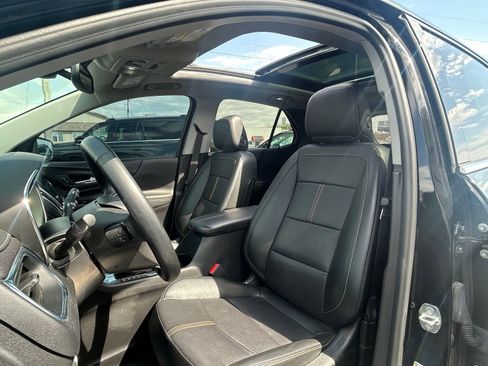 Used 2023 Chevrolet Equinox Premier FWD image 14