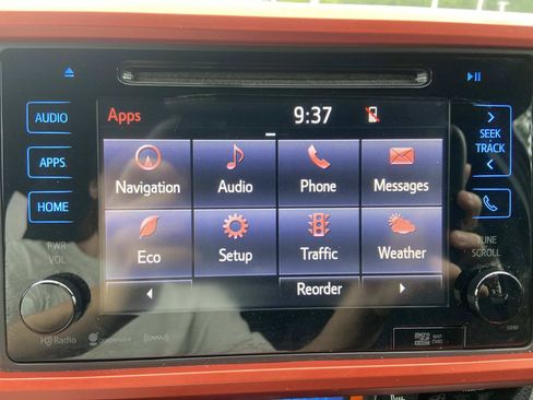 Used 2016 Toyota Tacoma TRD Sport AWD/4WD image 34