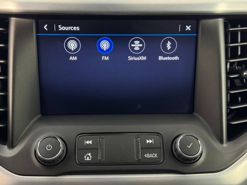 Used 2021 GMC Acadia SLE w/ Driver Convenience Package image 20