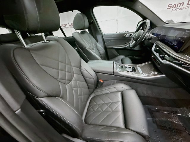 Used 2025 BMW X5 M60i AWD/4WD image 30