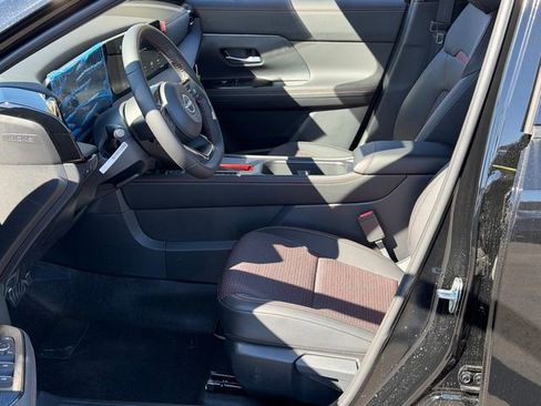 New 2026 Nissan Kicks SR FWD image 21