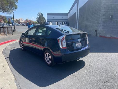 Used 2012 Toyota Prius Two image 4
