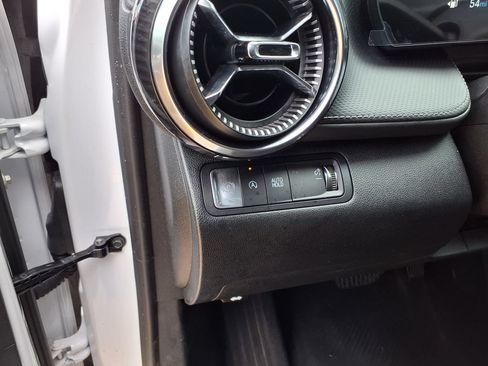 Used 2025 Chevrolet Equinox LT FWD image 24