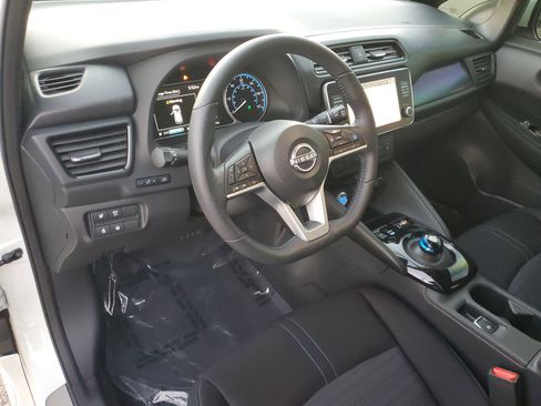 Certified 2024 Nissan Leaf SV Plus image 12