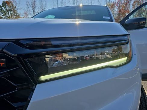 New 2025 Honda Pilot TrailSport image 31