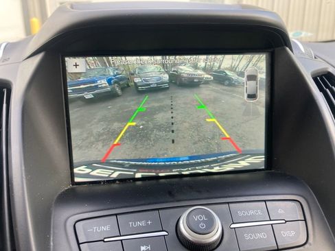 Used 2018 Ford Escape SEL AWD/4WD image 24