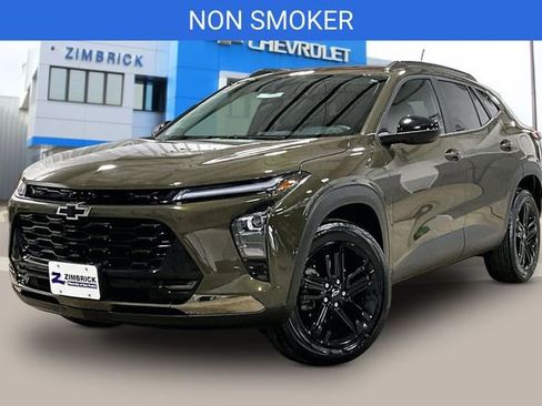 Certified 2024 Chevrolet Trax ACTIV w/ Driver Confidence Package image 3