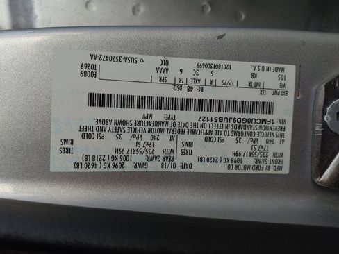 Used 2018 Ford Escape SE w/ SE Sync 3 Package FWD image 33