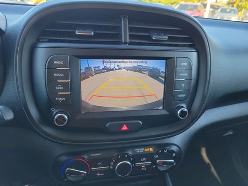 Certified 2020 Kia Soul LX image 23