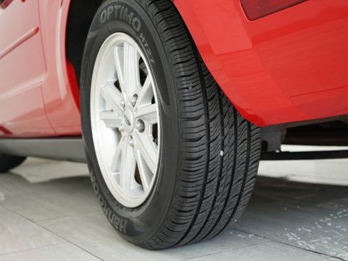 Used 2006 Ford Mustang Convertible RWD image 33