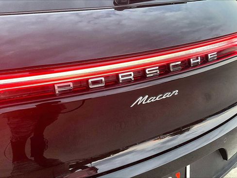 Used 2021 Porsche Macan image 62