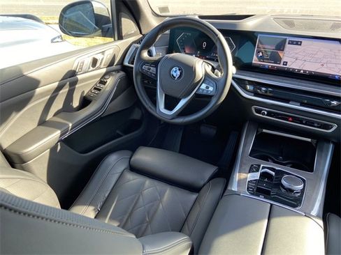 Certified 2024 BMW X5 xDrive40i w/ Premium Package image 12