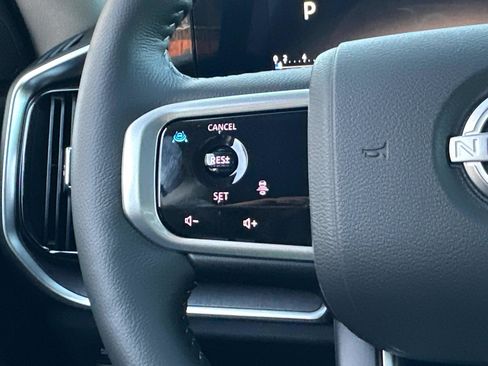 New 2026 Nissan Armada SV image 39