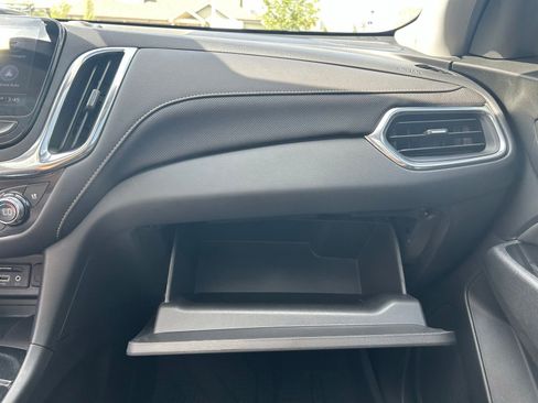 Used 2023 Chevrolet Equinox Premier FWD image 26